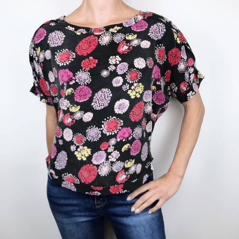 DOLAN (Anthro) silk flower top